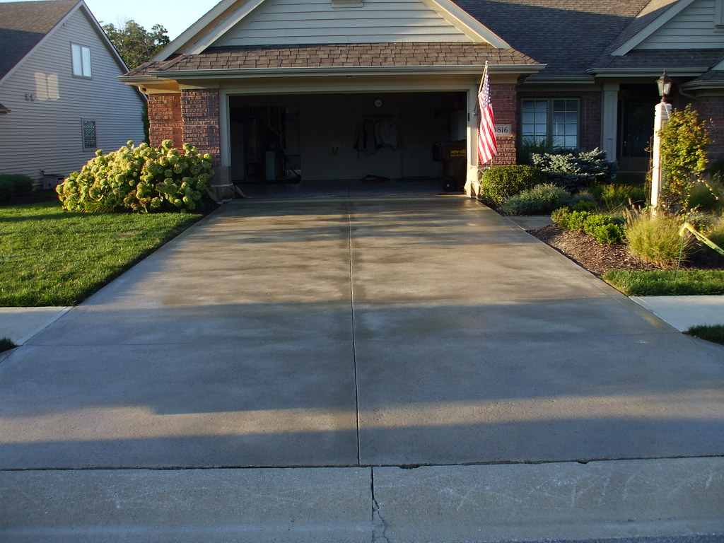 this is a picture of concrete driveway resurfacing in Chesapeake, VA